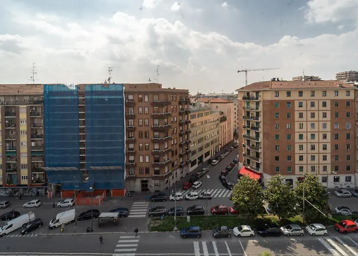 B&B Front Metro Lucania
