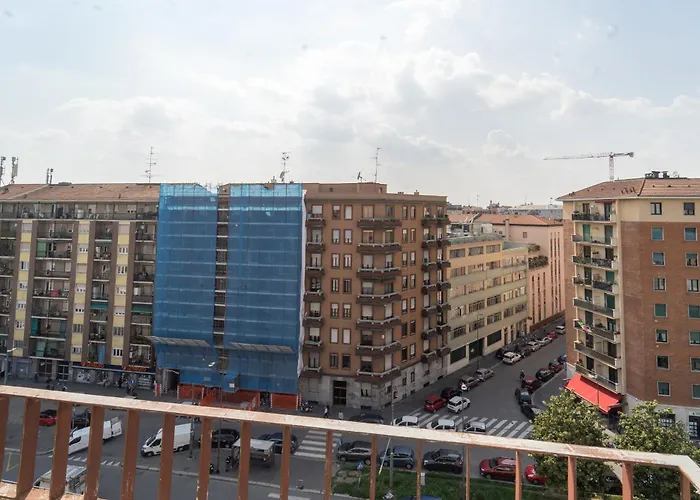 B&B Front Metro Lucania